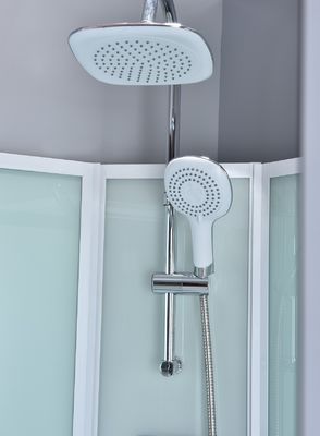 6mmの正方形のシャワー室